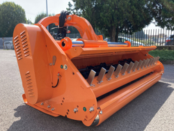 mulcher mit hammerschlegel hydraulisch verstellbar schwere ausführung mod toro 200