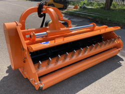 mulcher mit hammerschlegel hydraulisch verstellbar schwere ausführung mod toro 200