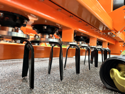 kreisellegge mit stabwalze fur traktor mod kr 210