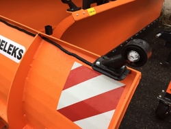 snowplough for telehandlers manitou ssh 04 2 6 manitou