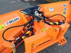 snowplow with 3 point linkage for tractor lnv 250 c