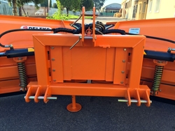 snowplow with 3 point linkage for tractor lnv 220 c