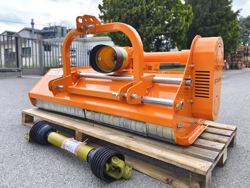 adjustable sideshift flail mower 140cm for 30 60hp tractors shredder mulcher lincione 140 sp