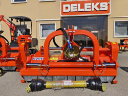 adjustable sideshift mower for tractors shredder mulcher cervo 160