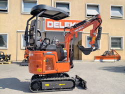 mini excavator 1.1 ton e110