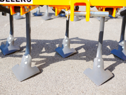 cultivator met 7 vleugelscharen ganzenvoeten 165 cm breed mod. de 165 7 v