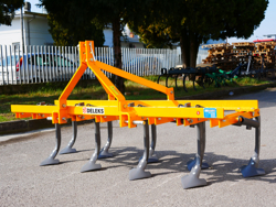 cultivator met 9 vleugelscharen ganzenvoeten 215 cm breed mod. de 215 9 v