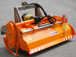 grondfrees voor tractoren hydraulische zijwaartse verschuiving mod. dfh idr 150