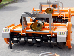 grondfrees voor tractoren hydraulische zijwaartse verschuiving mod. dfh idr 180