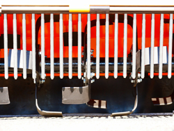 grondfrees voor het hakken en mengen van het strooisel van pluimveebedrijven en koeienstallen deleks inkl. merk aftakas