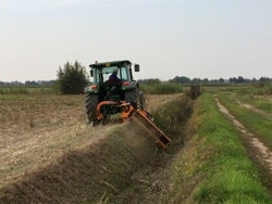 verstek klepelmaaier zware uitvoering voor tractoren van 50 90 pk mod alce 140