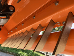 hydraulisch verschuifbare klepelmaaier met hamerklepels zware uitvoering model toro 220