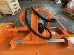 klepelmaaier met hydraulische zijdelingse verschuiving voor middelgrote tractoren