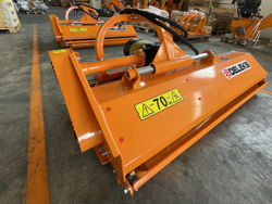 klepelmaaier met hydraulische zijdelingse verschuiving voor middelgrote tractoren