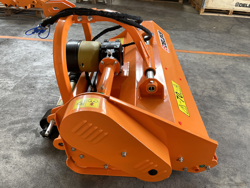 klepelmaaier met hydraulische zijdelingse verschuiving voor middelgrote tractoren