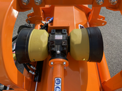 middelzware klepelmaaier met hydraulische zijdelingse verschuiving voor middelzware tractoren met banden of rupsketting mod grizzly 160