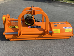 middelzware klepelmaaier met front en achteraanbouw en hydraulische zijdelingse verschuiving voor middelzware tractoren mod grizzly 200