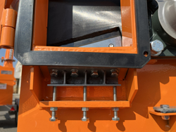 benzine hakselaar versnipperaar met motor mod. dk 900 honda