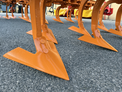 9 v haken voor cultivator de200p