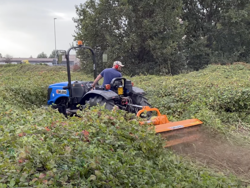 klepelmaaier hyadraulisch zijdelings verschuifbaar voor middelzware tractoren leopard 180 sph