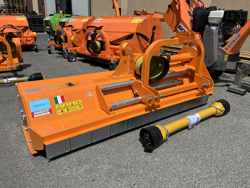 klepelmaaier hyadraulisch zijdelings verschuifbaar voor middelzware tractoren leopard 180 sph