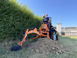 minigraafmachine voor tractoren incl graafbak mod drs 1000