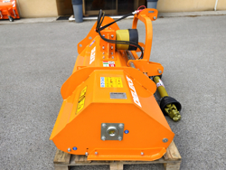 klepelmaaier met zijwaartse verschuiving middelzware uitvoering 140 cm mod. lincione 140 sph