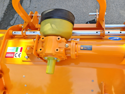 klepelmaaier met zijwaartse verschuiving middelzware uitvoering 140cm mod. lincione 140 sp rev