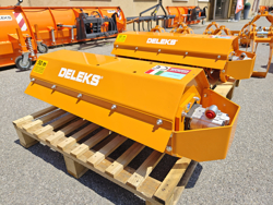 hydraulisch aangedreven klepelmaaiers voor min graafmachines mod. ars 80