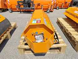 hydraulisch aangedreven klepelmaaiers voor min graafmachines mod. ars 100