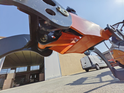 houtgrijper houtklem grijper met rotator voor kranen en minigravers van 5 bis 10t mod dk 18 gr 100f