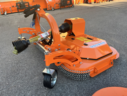 sikkelmaaier cirkelmaaier met 8 horizontale messen voor tractoren 150cm mod. dm150 interfila