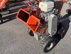 benzine hakselaar versnipperaar met motor mod. dk 800 honda