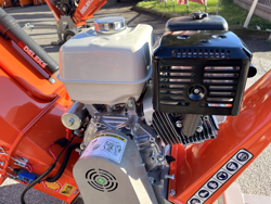 benzine hakselaar versnipperaar met motor mod. dk 800 honda