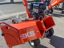 benzine hakselaar versnipperaar met motor mod. dk 800 briggs & stratton