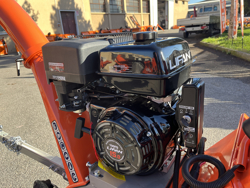 benzine hakselaar versnipperaar met lifan motor mod. dk 800 lf