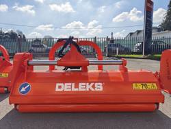 middelzware klepelmaaier met front en achteraanbouw en hydraulische zijdelingse verschuiving voor middelzware tractoren mod cervo 180