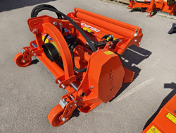 hydraulisch verschuifbare klepelmaaier met hamerklepels zware uitvoering model gorilla 150