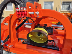 hydraulisch verschuifbare klepelmaaier met hamerklepels zware uitvoering model gorilla 220