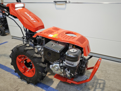 tweewiel tractor eenasser multimachine loncin benzinemotor