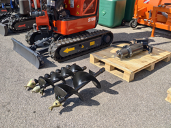 grondboor mini graafmachine met toebehoren 1 ton mod s100 s30