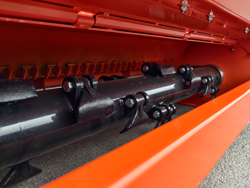 hydraulisch verschuifbare klepelmaaier met hamerklepels zware uitvoering model cervo 160